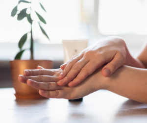 Aftercare . Hand reflexology plant 